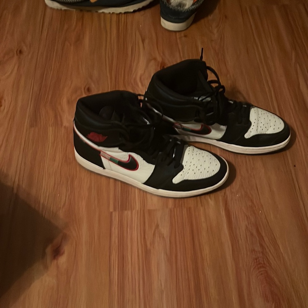 Air Jordan 1 cleaning closet
